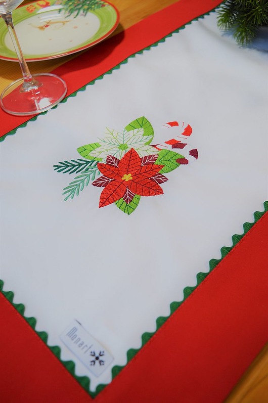 Bieżnik GWIAZDY BETLEJEMSKIE 40/120cm haftowany Monart