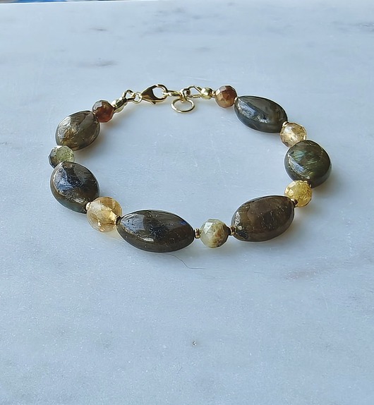 bransoletki z kamieni naturalnych Bransoletka z labradorytem i kianitem