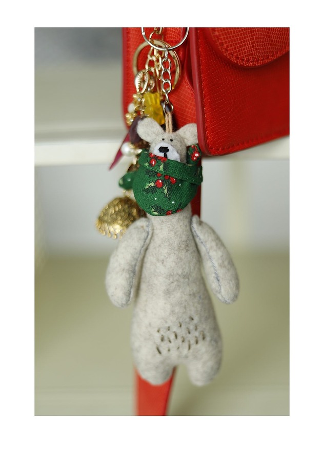 breloki Brelok miś z apaszką