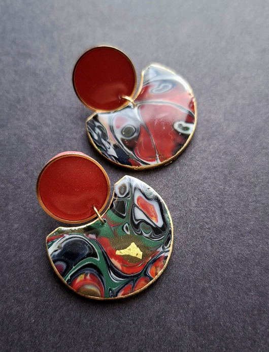 kolczyki z masy plastycznej Kolczyki zieleń w czerwieni no7