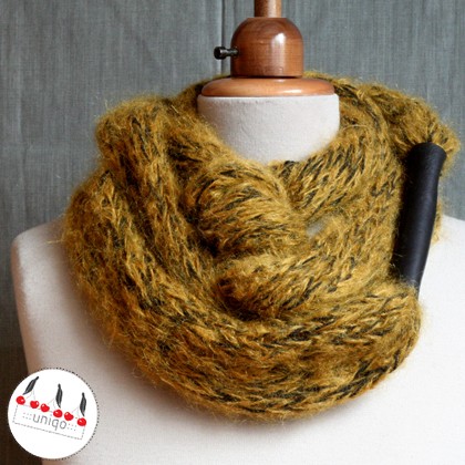 ::: gold mohair ::: uniqo