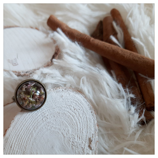 Mały pierścionek z wrzosem, miedź Figa handmade accessories