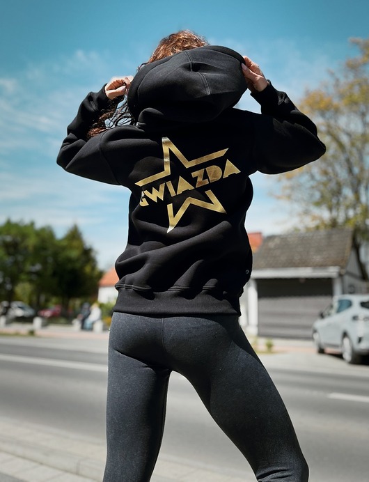 bluza z kapturem damska Czarna bluza z kapturem damska na zamek gwiazda
