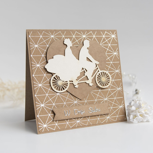 kartki scrapbooking Kartka ślubna z parą młodą na rowerze
