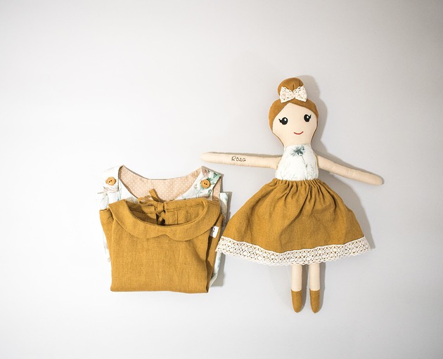 sukienki dla dziewczynki Zestaw lalka i sukienka dla dziewczynki