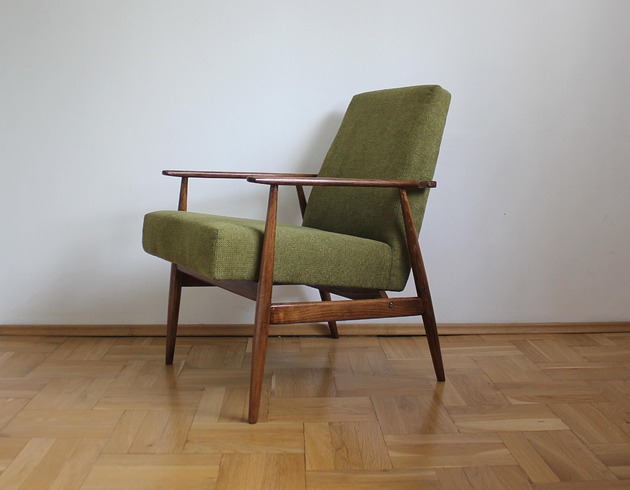 fotele Fotel Lisek PRL, Typ 300-190, Po renowacji, Vintage, zielony; Dębowy