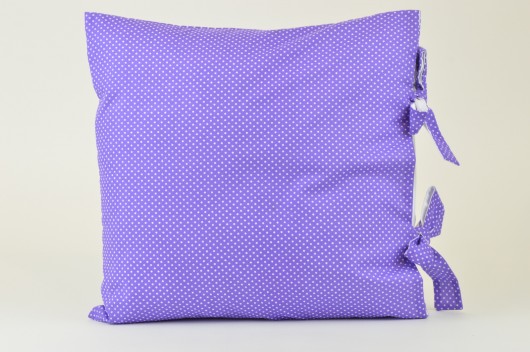 Poduszka dekoracyjna 40x40 Groszki na fiolecie MG Home Decor