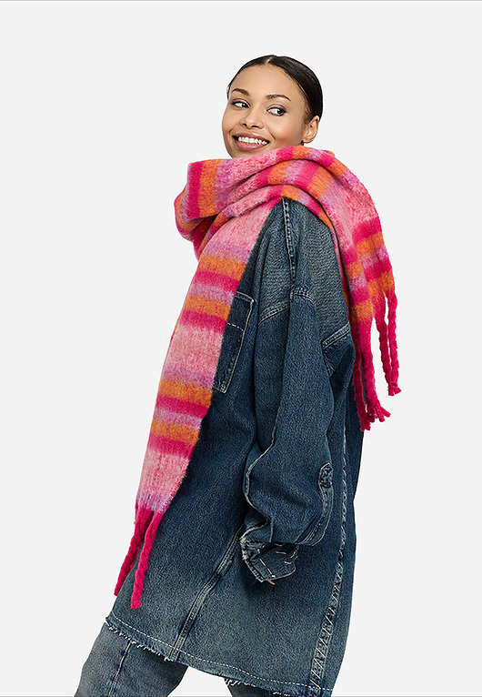 szale damskie Szalik w pasy różowe z frędzlami 50x200 cm