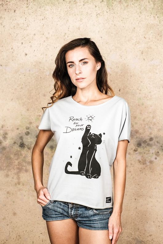 t-shirt damskie Bluzka REACH FOR YOUR DREAMS