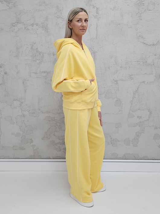 komplety damskie Lucia komplet z rozpinaną bluzą i szerokimi spodniami Butter Yellow