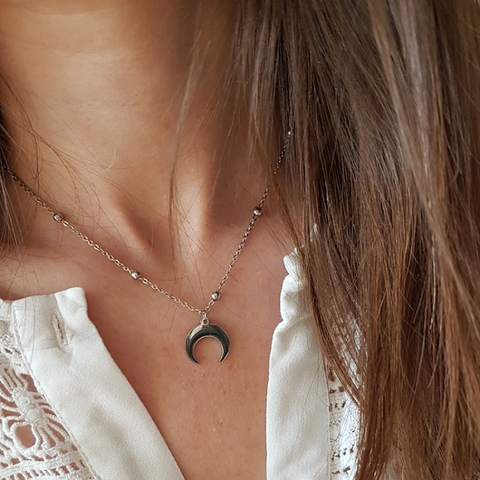 delikatny łańcuszek z księżycem LEI handmade 