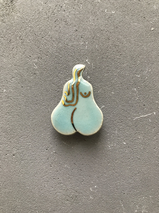 Ceramiczna broszka Kobieta turkusowa ELEMTHEBRAND