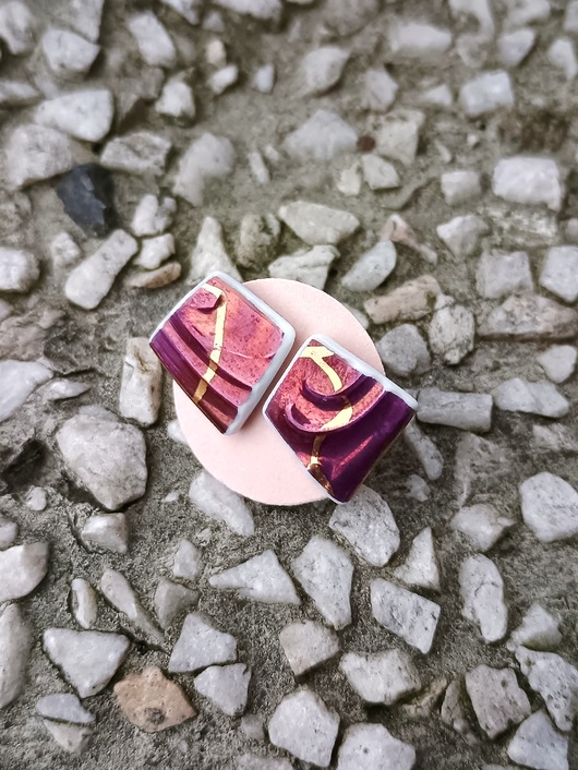 kolczyki ceramiczne Kolczyki bordowe w złote wzory