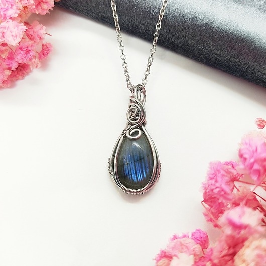 wisiory Naszyjnik Labradoryt Mini stal chirurgiczna wisiorek handmade wirewrapping