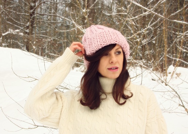Czapka  beanie pudrowy róż  z wełną Mademoiselle Patrini