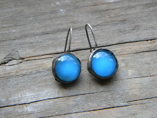 kolczyki wire wrapping Świetlisty niebieski- kolczyki
