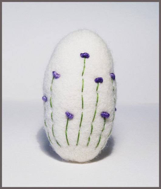 La Petite Prairie  (violette) - broszka Barbara Żach