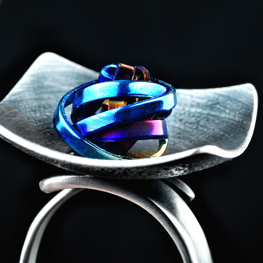 Srebrny pierścionek z tytanem TITAN CRUSH SHAMBALA