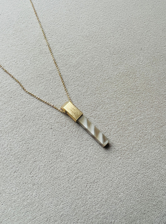 wisiory Wisiorek krótki z kolekcji EDGY/GOLD/KRZEMIEŃ