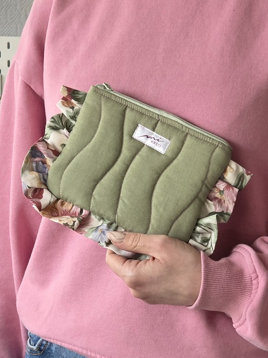 kosmetyczki Kosmetyczka falbanka kwiatowa