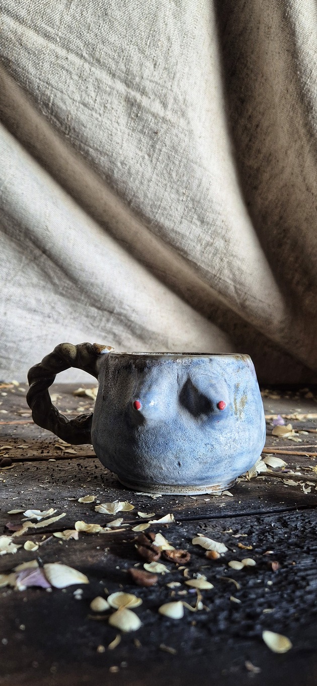 kubki Kubek cycuszki na kawę, kubek Rzeźba kobieta, cappuccinka cycuszek