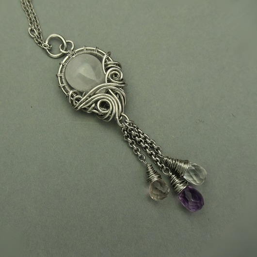 wisiory Długi wisiorek kryształ górski i ametyst wire wrapping