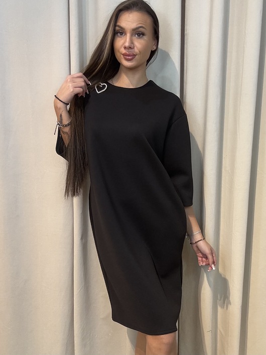 sukienki midi damskie Wiskozowa sukienka z broszką Nero