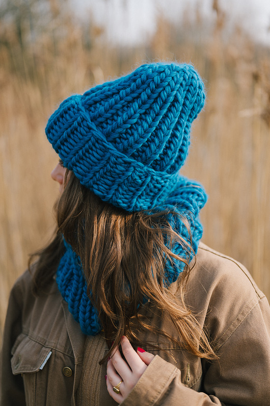 czapki damskie Wełniana czapka i komin- komplet zimowy peruvian WOOLY