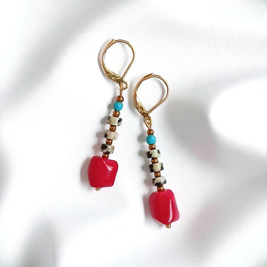 kolczyki z kamieniami Kolczyki długie : INDIA: jaspis, koral, magnezyt II