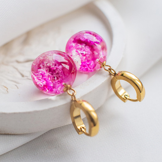 kolczyki z żywicy Kolczyki z gipsówką