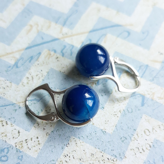 Kule niebieskiego agatu Ikati Jewellery