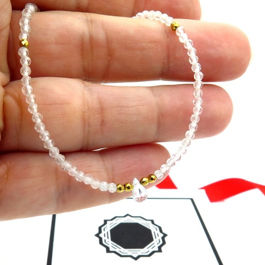 chokery Delikatny choker z topazów CRYSTAL DEW ze złotymi hematytami