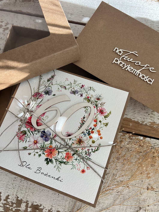 kartki scrapbooking Personalizowany prezent - kartka ręcznie robiona na 60 urodziny, pomysł na pr