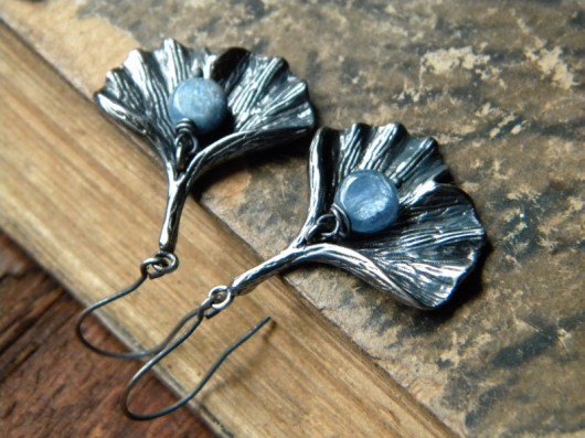 kolczyki wire wrapping miłorząb - kolczyki z kyanitem
