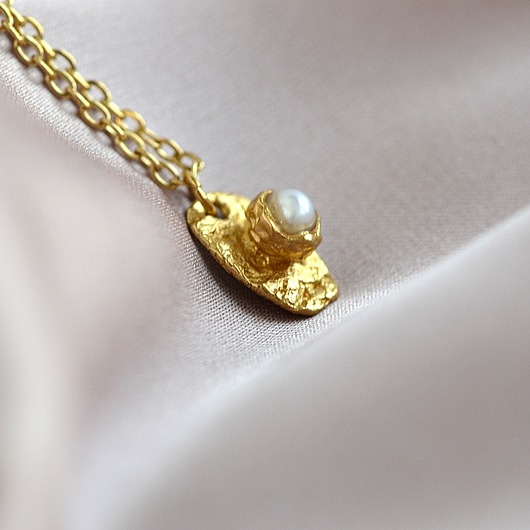 złote naszyjniki Naszyjnik z Naturalna Perełką