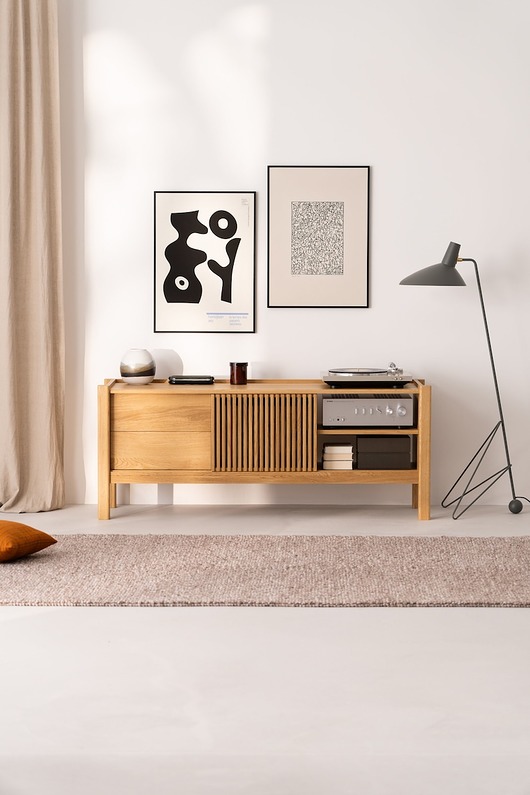 komody i szafki JAMM LOW 160 - szafka pod gramofon i płyty winylowe, lite drewno dębowe