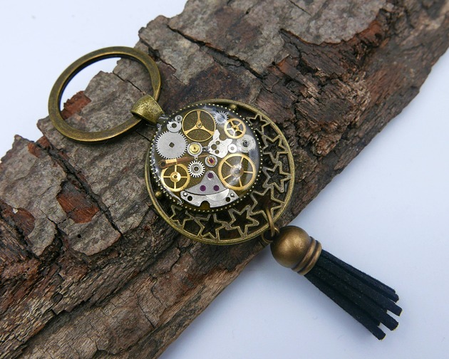 breloki Mechaniczny brelok 004