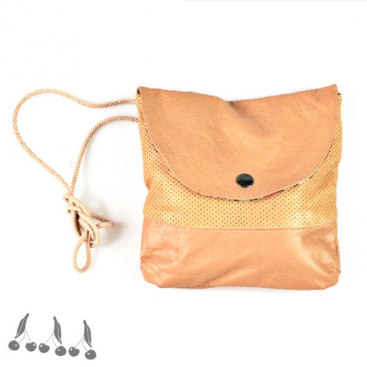 :::  LEATHER beige QUADRANGLE ::: uniqo