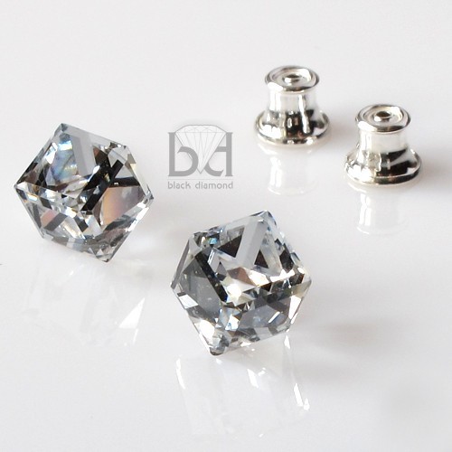 Kosteczki Sztyfty kryształ Swarovski (6 mm) Black Diamond