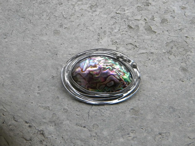 broszki Duża muszla  paua - broszka