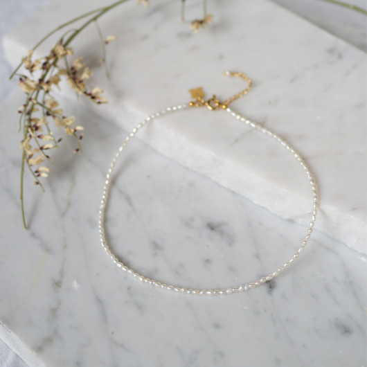 Choker z drobnych pereł  Thin pozłacany MEIKA PEARLS