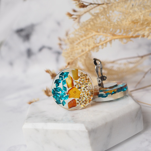 klipsy GOLDEN COAST , klipsy z żywicy i bursztynu