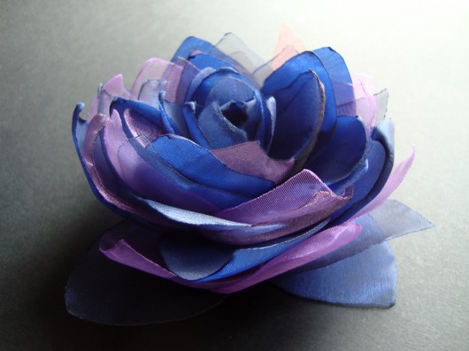 mroczny granat SundayRose