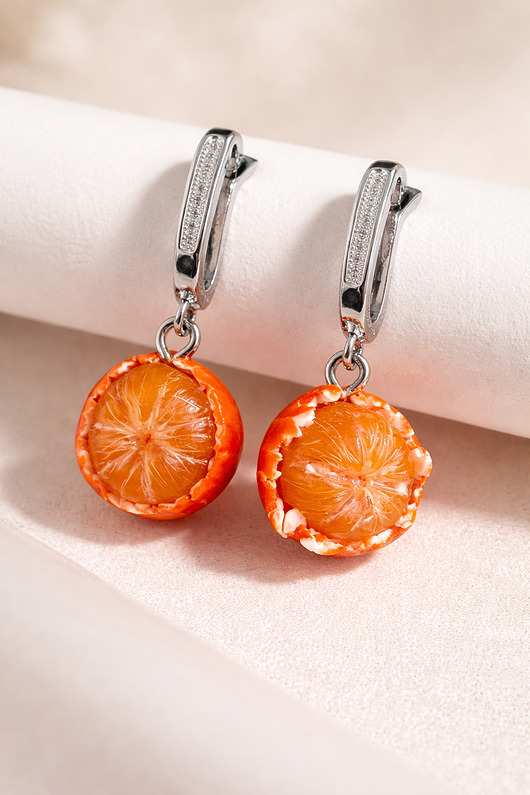 kolczyki z masy plastycznej Kolczyki z zimowymi mandarynkami. Handmade z polimerowej gliny