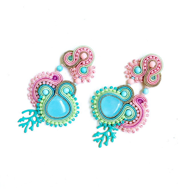 kolczyki soutache Sutaszowe kolczyki CARINS z koralowcem _ kolekcja 2025