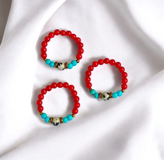 pierścionki elastyczne Pierścionek : INDIA : koral, jaspis, magnezyt, hematyt