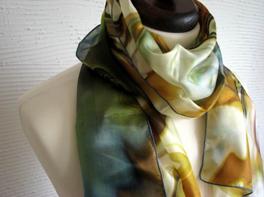 jedwabna chusta felt label