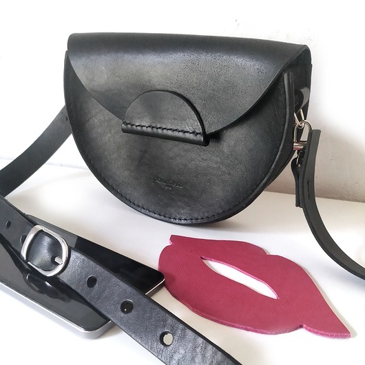 torby na ramię BELTbag półkole crossbody czarna skóra jucht