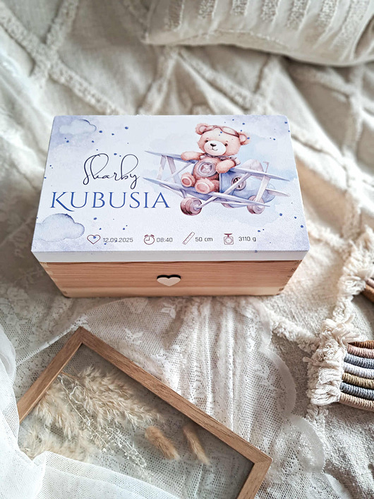 Chrzest - inne MIŚ W SAMOLOCIE metryczka urodzenia kuferek wspomnień drewniane pudełko