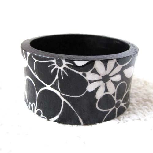 Black/White Iwona Rutkowska